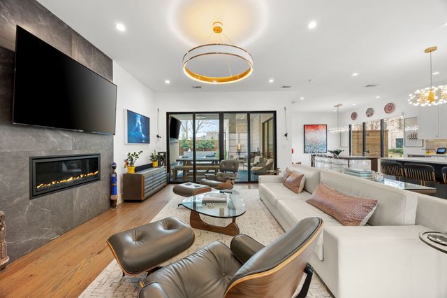 4902 Linnet Lane, Dallas, TX 75209