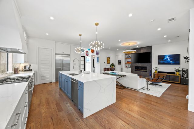 4902 Linnet Lane, Dallas, TX 75209