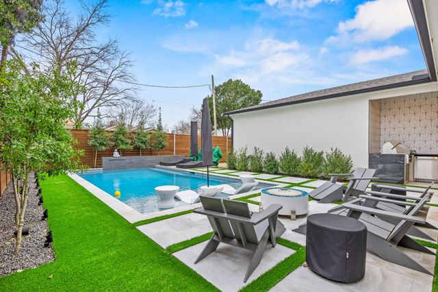 4902 Linnet Lane, Dallas, TX 75209