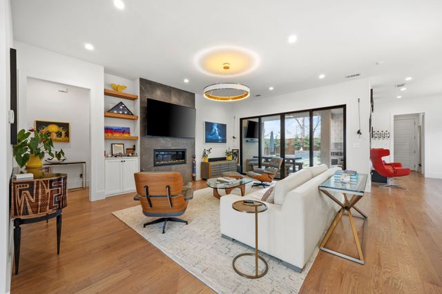 4902 Linnet Lane, Dallas, TX 75209