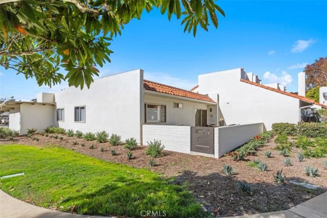 2006 Baja, Newport Beach, CA 92660