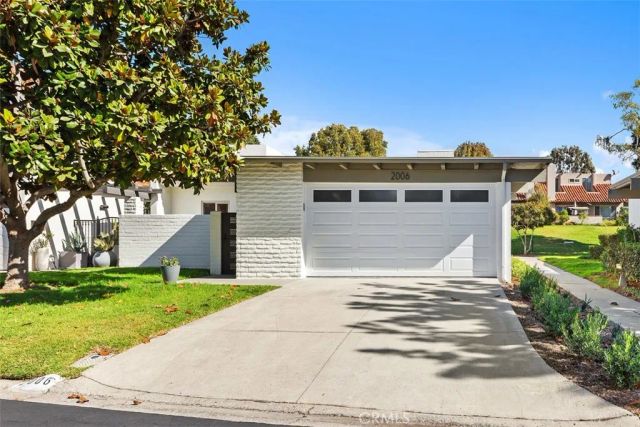 2006 Baja, Newport Beach, CA 92660