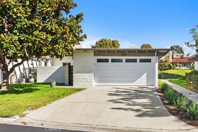 2006 Baja, Newport Beach, CA 92660