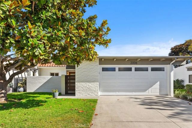 2006 Baja, Newport Beach, CA 92660