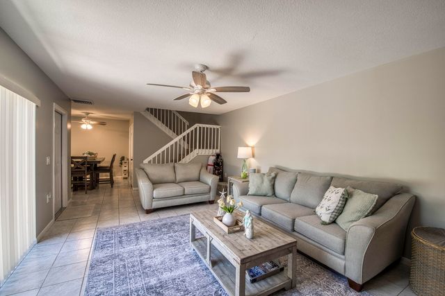 1913 19th Court, Jupiter, FL 33477