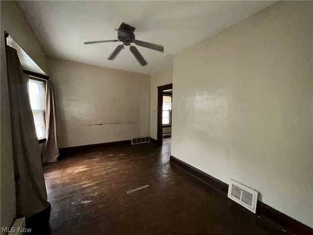 3885 W 20th Street, Cleveland, OH 44109
