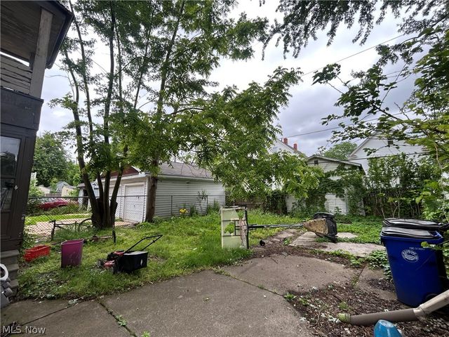 3885 W 20th Street, Cleveland, OH 44109
