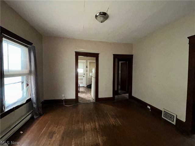 3885 W 20th Street, Cleveland, OH 44109