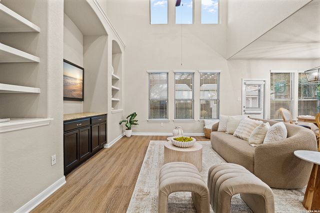 15327 Round Pond Place, San Antonio, TX 78245