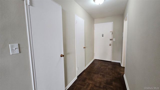 8900 170 Street 1N, Jamaica, NY 11432