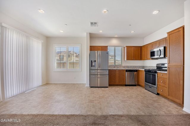 2800 La Calle Audaz Avenue, Rosamond, CA 93560