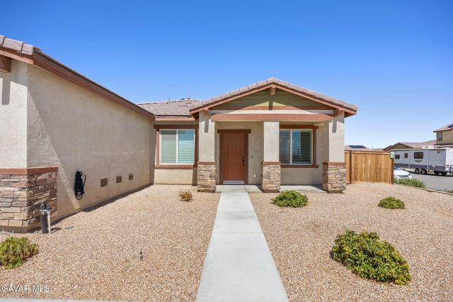 2800 La Calle Audaz Avenue, Rosamond, CA 93560