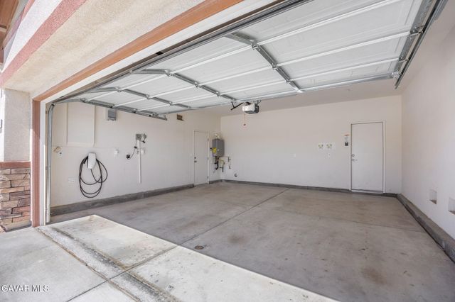 2800 La Calle Audaz Avenue, Rosamond, CA 93560