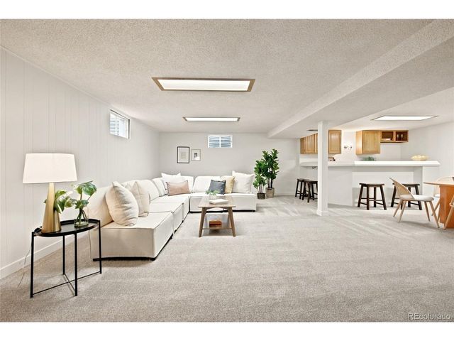 1455 S Hoyt St, Lakewood, CO 80232