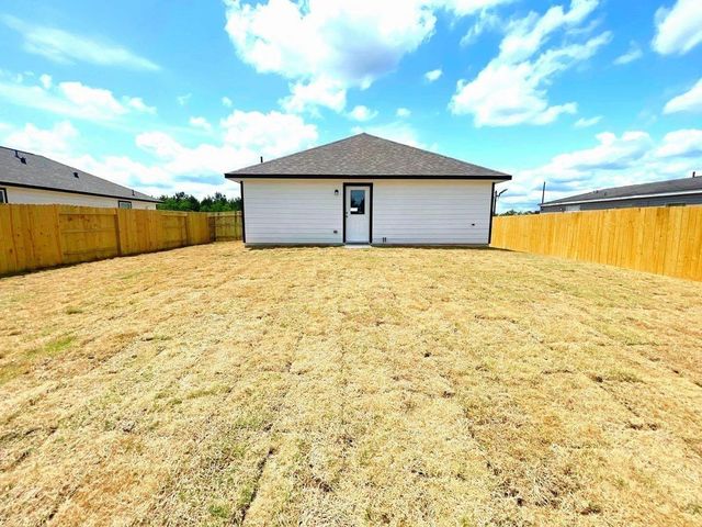 340 Road 5105, Cleveland, TX 77327