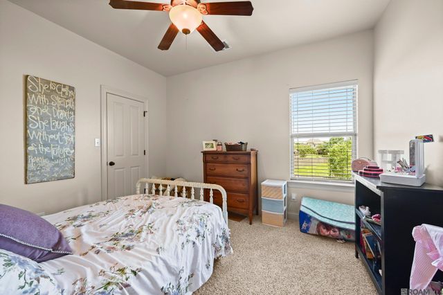 18642 Lake Harbor Ln, Prairieville, LA 70769