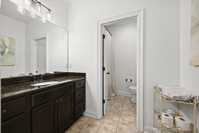 18642 Lake Harbor Ln, Prairieville, LA 70769