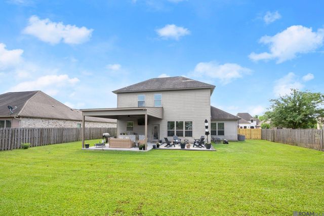 18642 Lake Harbor Ln, Prairieville, LA 70769
