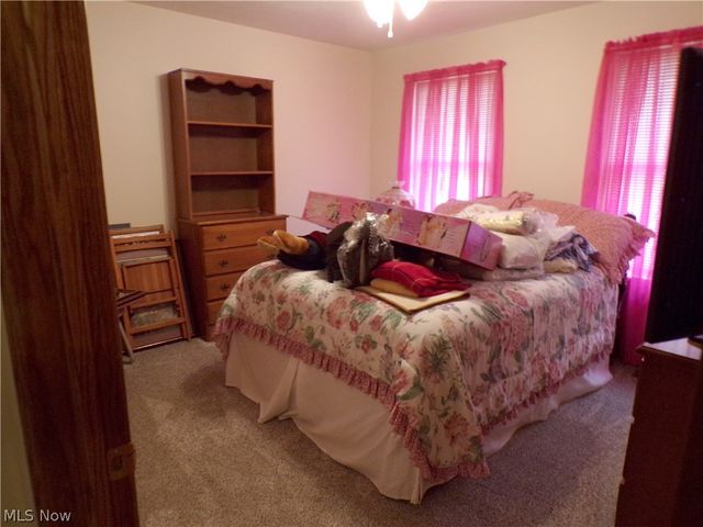 63 Lynn Drive, Williamstown, WV 26187
