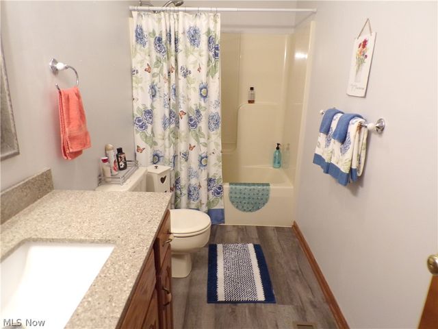 63 Lynn Drive, Williamstown, WV 26187