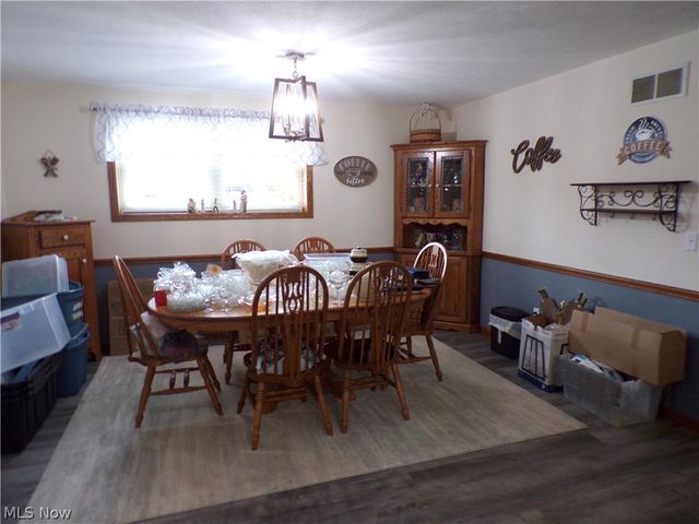 63 Lynn Drive, Williamstown, WV 26187