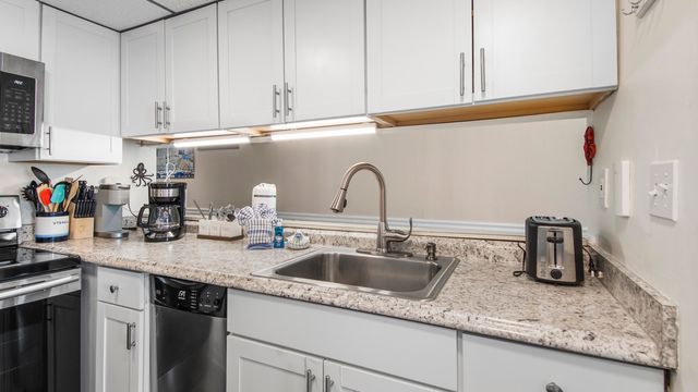 9850 S Thomas Drive UNIT 1110E, Panama City, FL 32408