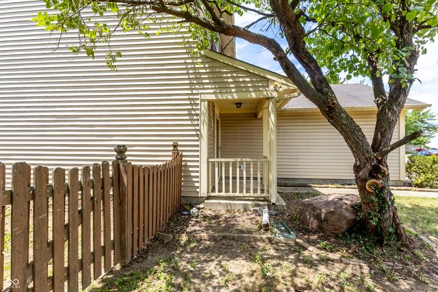 6739 Wandering Way, Indianapolis, IN 46241