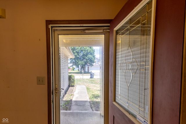 6739 Wandering Way, Indianapolis, IN 46241