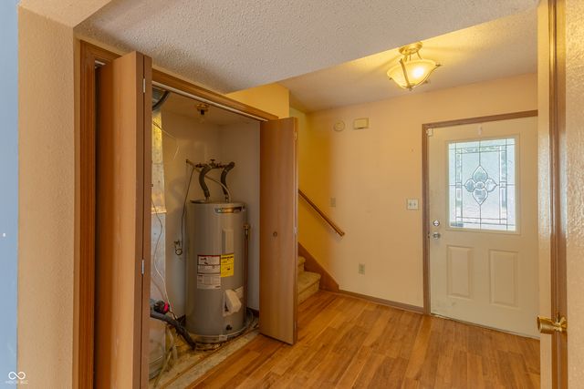 6739 Wandering Way, Indianapolis, IN 46241