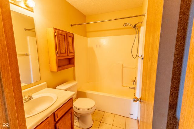 6739 Wandering Way, Indianapolis, IN 46241