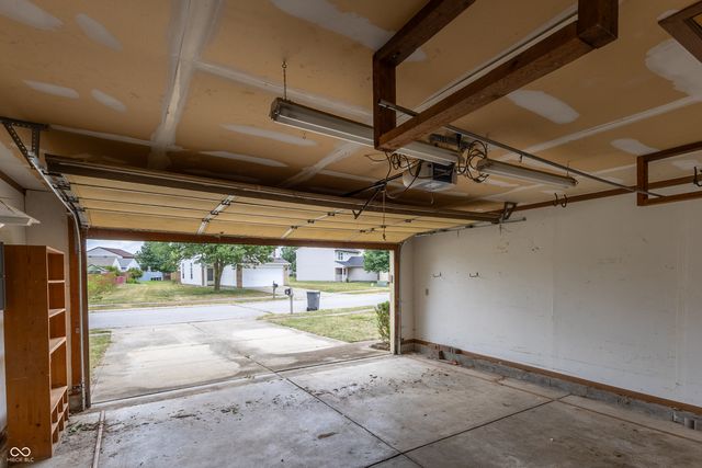 6739 Wandering Way, Indianapolis, IN 46241