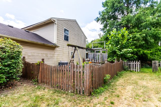 6739 Wandering Way, Indianapolis, IN 46241