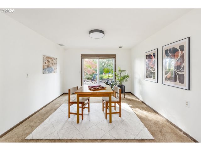 6703 PARTRIDGE Cir, Gladstone, OR 97027