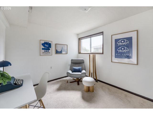 6703 PARTRIDGE Cir, Gladstone, OR 97027