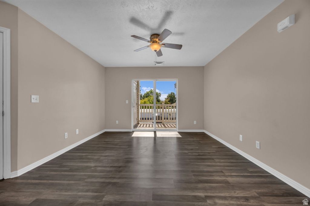 Image 9 of property listing at 3860 S MCCALL ST #2D, South Salt Lake, UT 84115