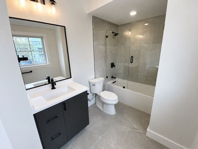 300 Somerville Avenue H, Somerville, MA 02143