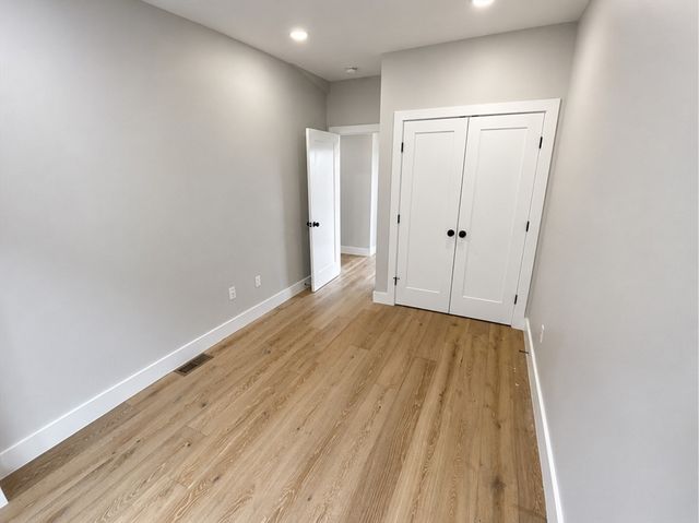 300 Somerville Avenue H, Somerville, MA 02143