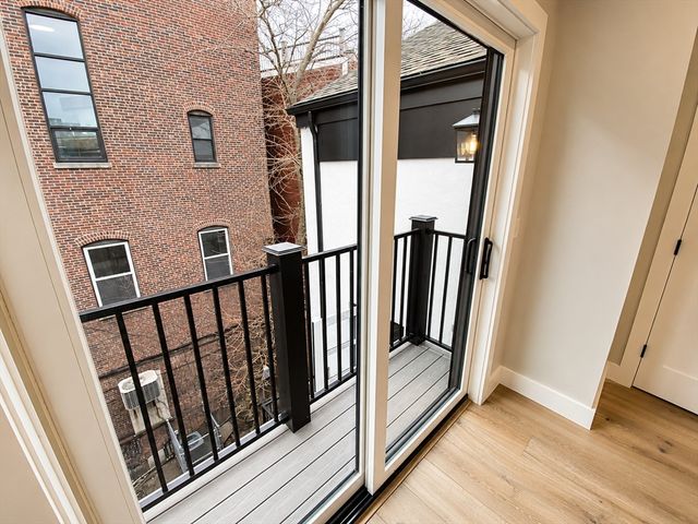 300 Somerville Avenue H, Somerville, MA 02143
