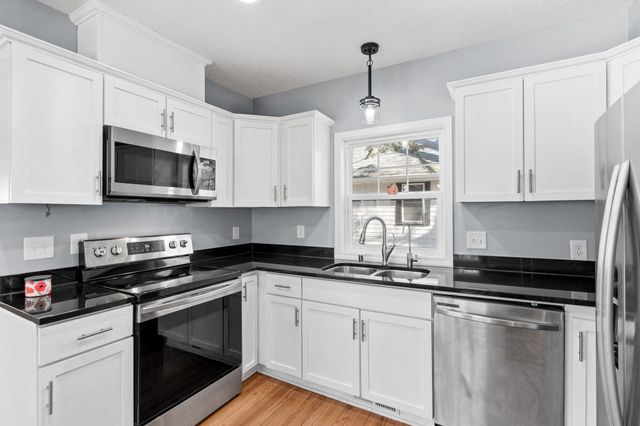 3506 Thomas Avenue N, Minneapolis, MN 55412