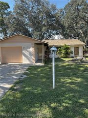317 Loon Avenue, Sebring, FL 33870