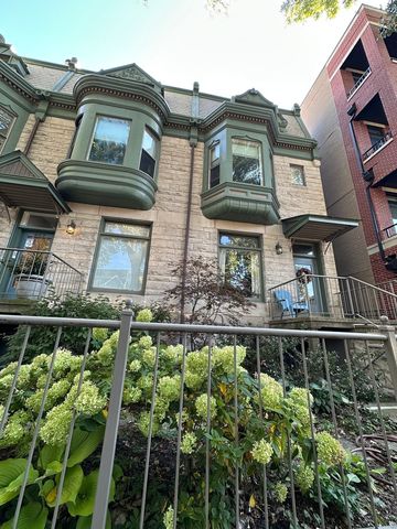 957 W Montana Street 1W, Chicago, IL 60614