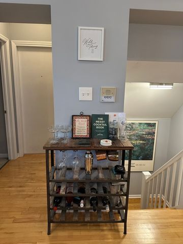 957 W Montana Street 1W, Chicago, IL 60614