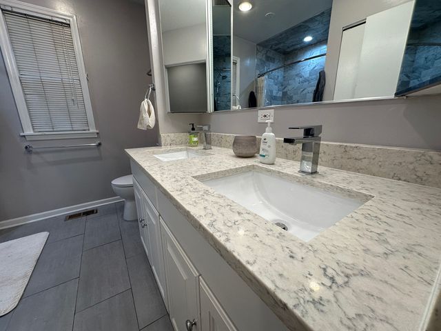 957 W Montana Street 1W, Chicago, IL 60614