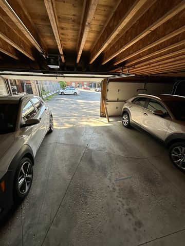 957 W Montana Street 1W, Chicago, IL 60614