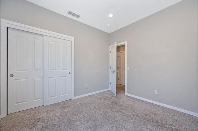 1050 Fox Run Ct, Auburn, CA 95603