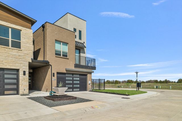 2108 Psalm Circle, Heath, TX 75126