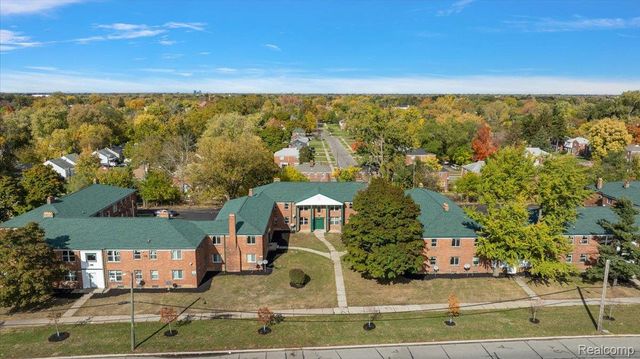 15860 Joy Road, Detroit, MI 48228