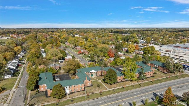 15860 Joy Road, Detroit, MI 48228