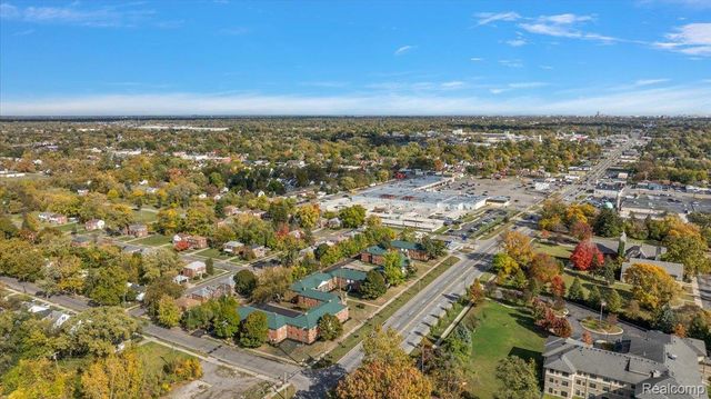 15860 Joy Road, Detroit, MI 48228
