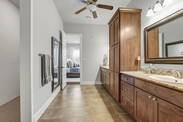 128 Tuscany WAY, Georgetown, TX 78633